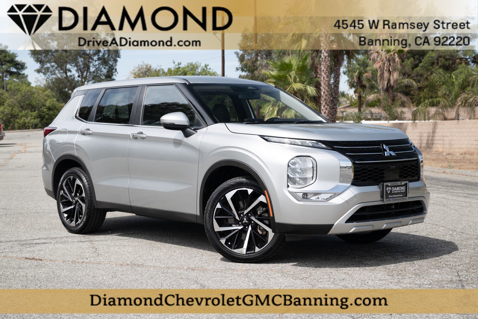 Used 2023 Mitsubishi Outlander SE