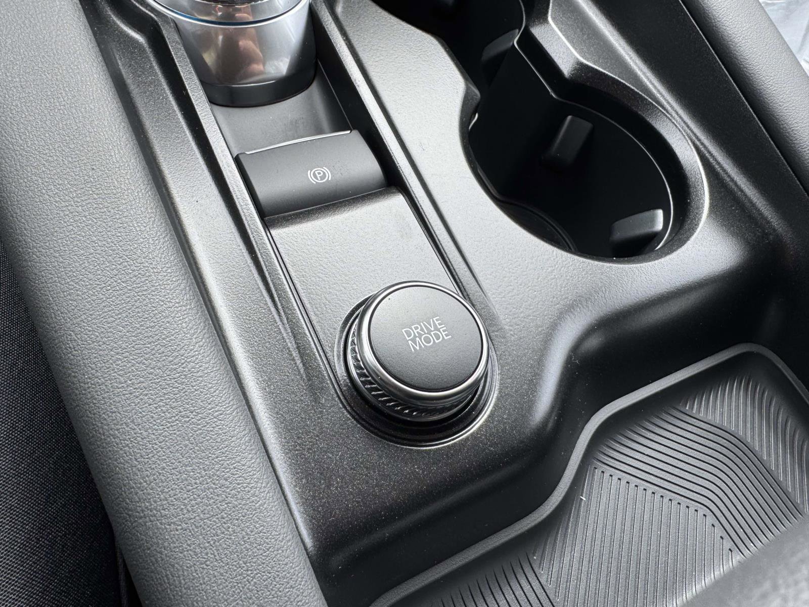 New 2026 Ford Explorer Active image 30