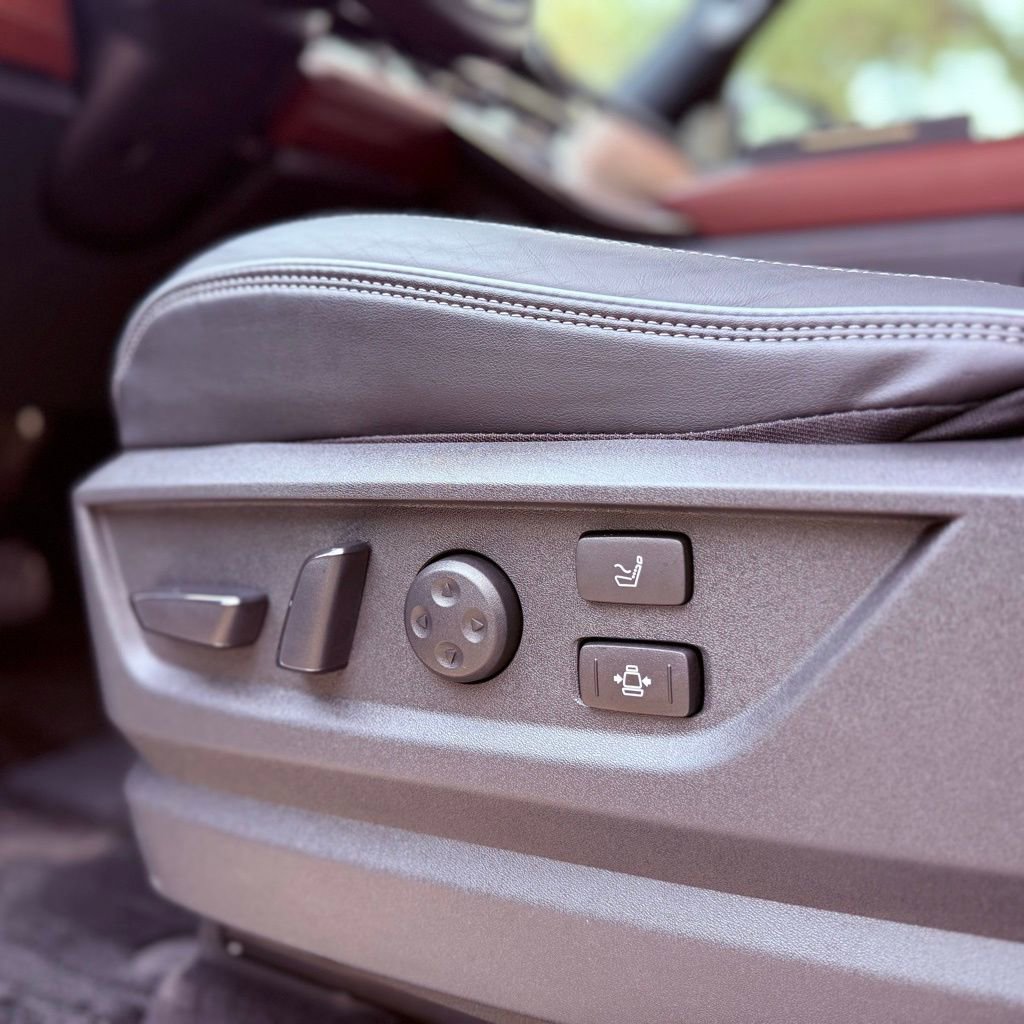 Certified 2026 INFINITI QX80 Autograph w/ Premium Cargo Package image 24