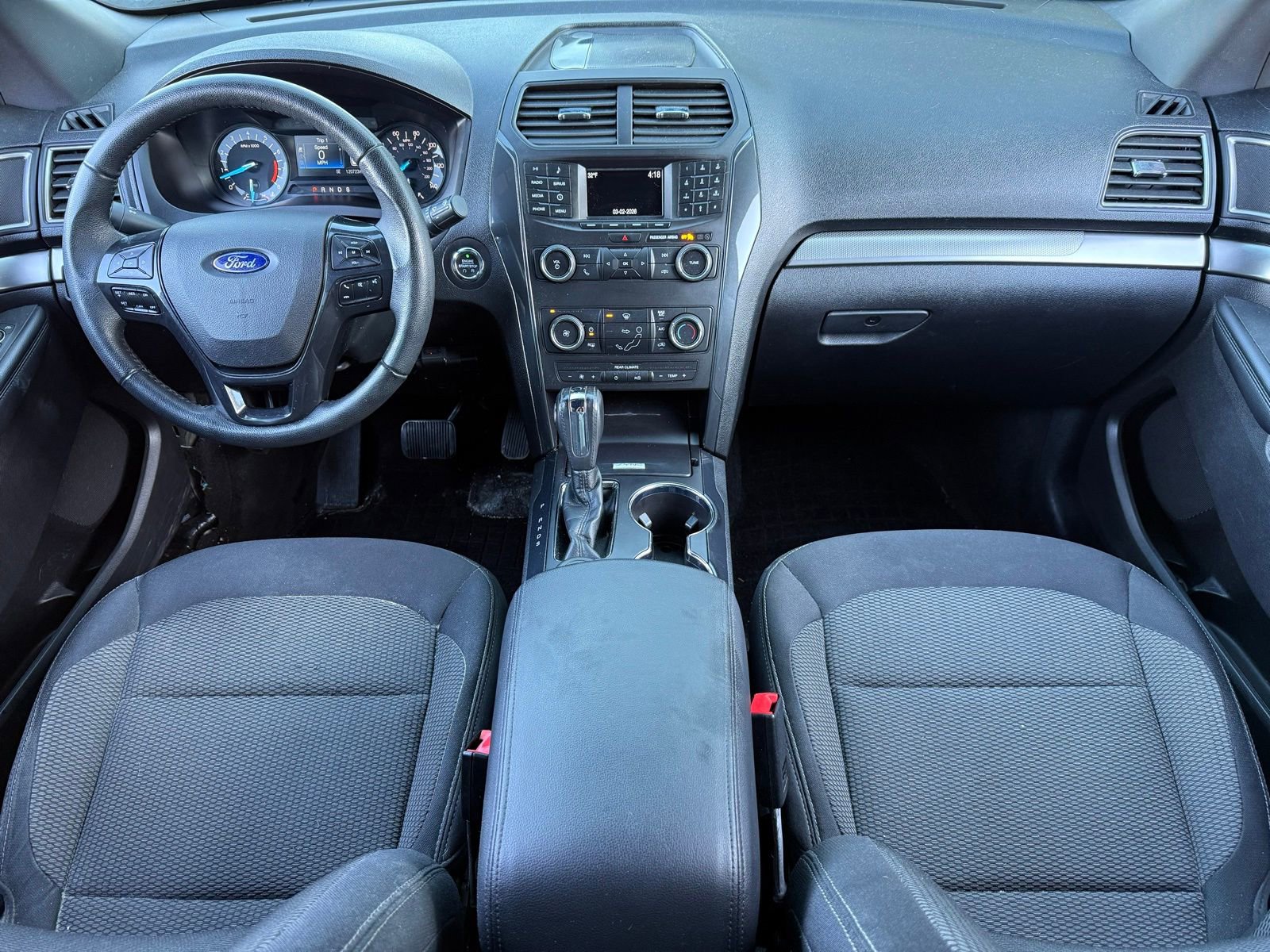 Used 2018 Ford Explorer XLT image 17