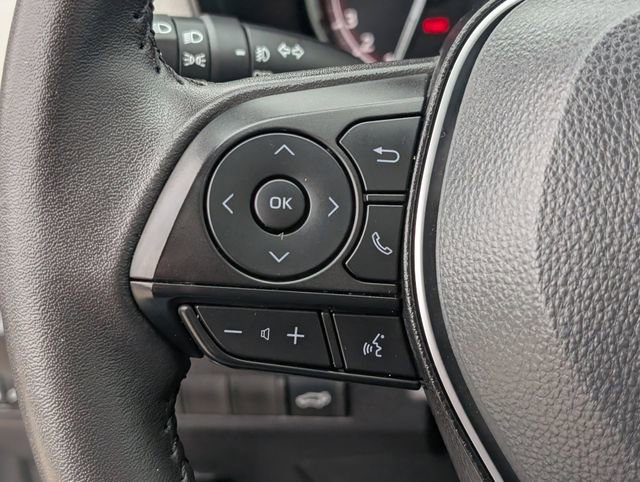Used 2025 Toyota RAV4 XLE Premium FWD image 23