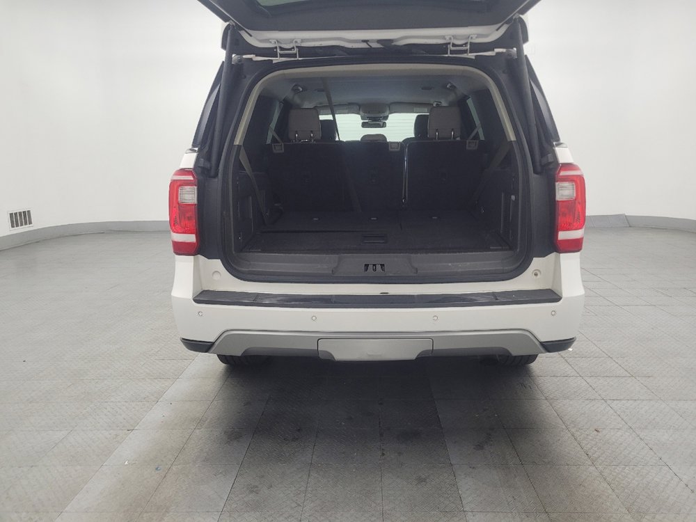 Used 2019 Ford Expedition XLT w/ Equipment Group 202A AWD/4WD image 29