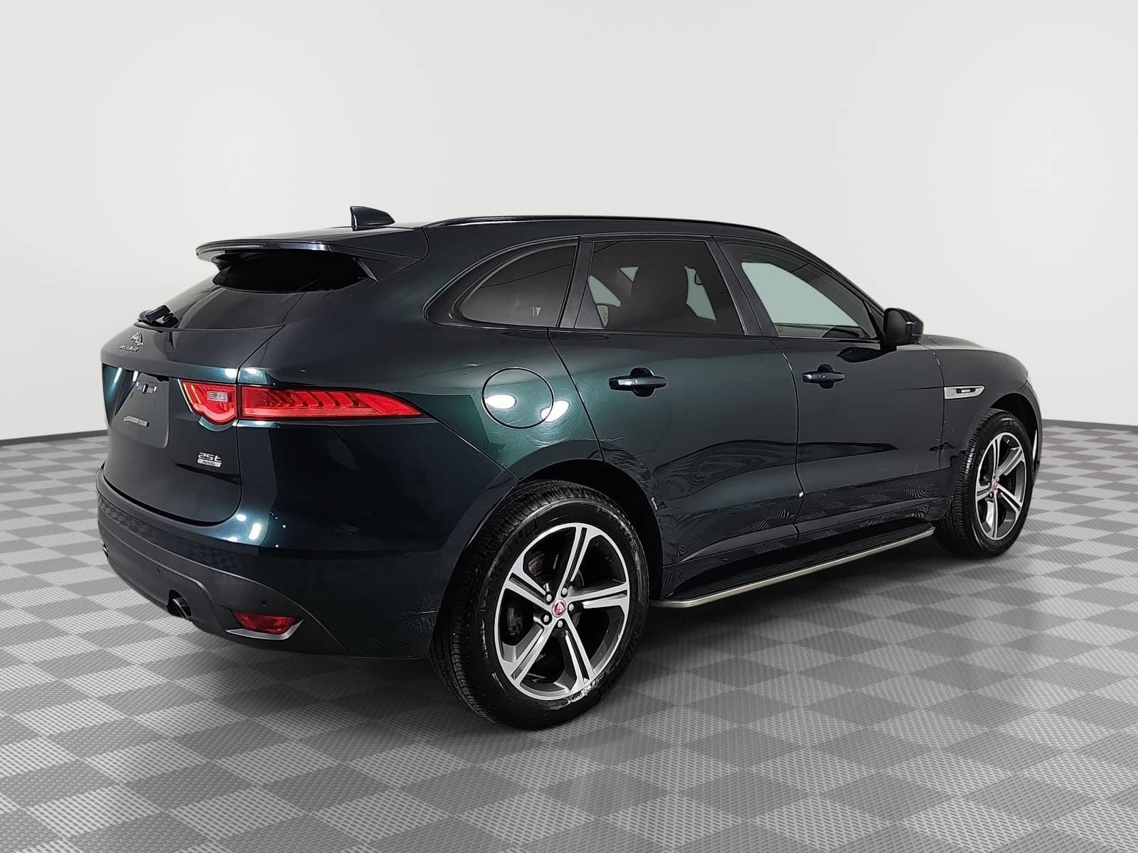 Used 2018 Jaguar F-PACE R-Sport AWD/4WD image 8