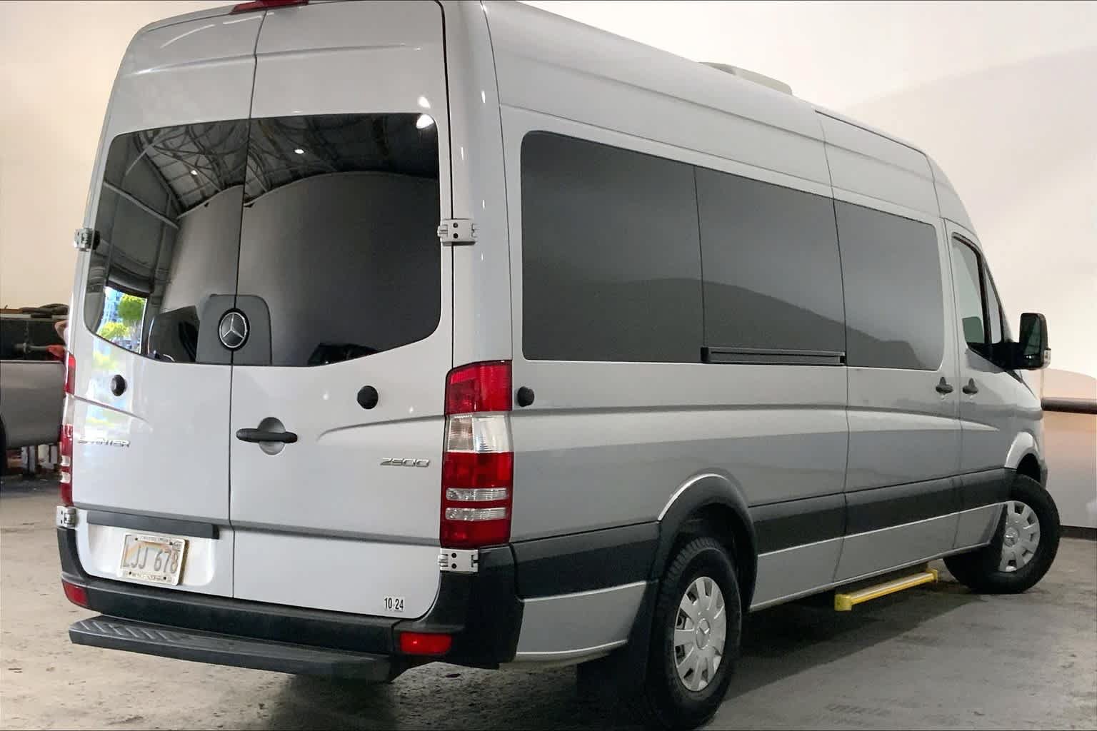 Used 2017 Mercedes-Benz Sprinter 2500 image 13