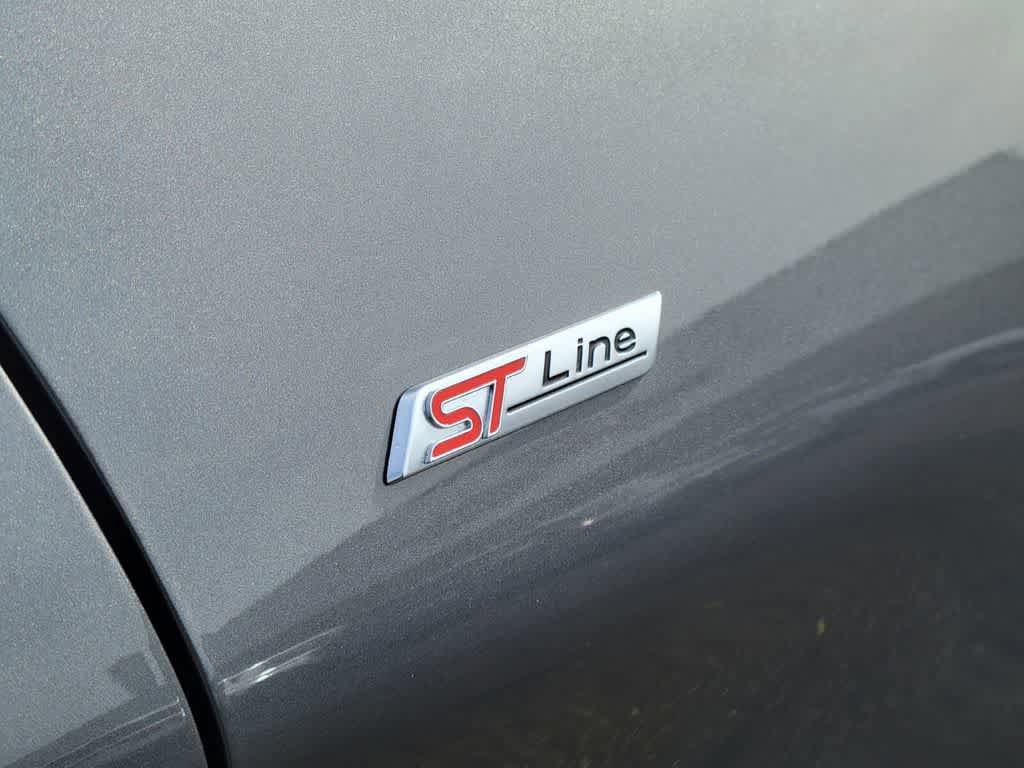 Certified 2025 Ford Explorer ST-Line image 8