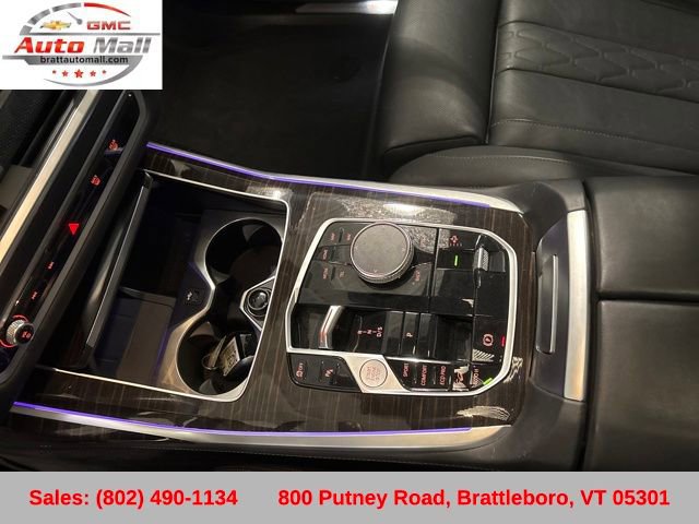 Used 2024 BMW X7 xDrive40i w/ Climate Comfort Package image 25