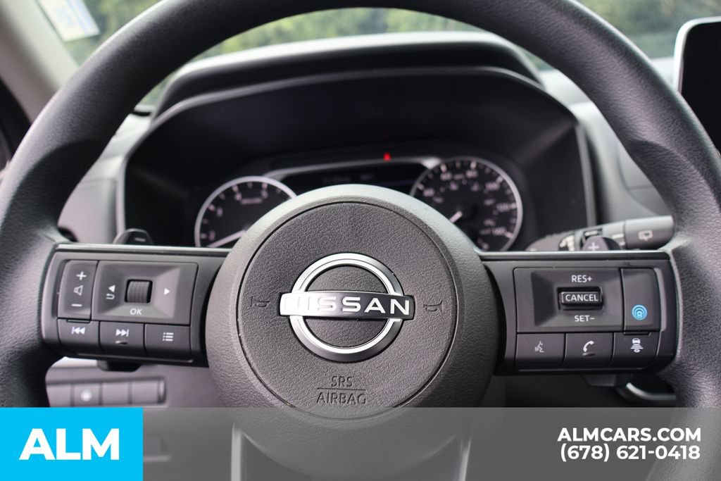 Used 2024 Nissan Rogue SV FWD image 31