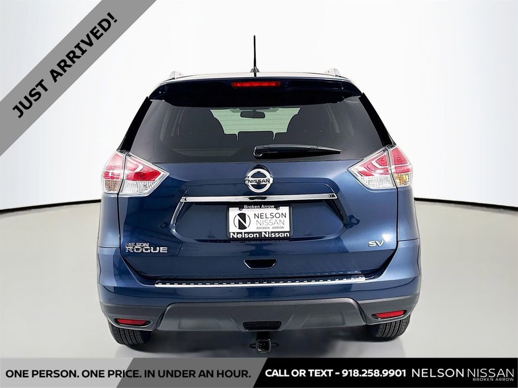 Used 2015 Nissan Rogue SV w/ SV Premium Package image 6