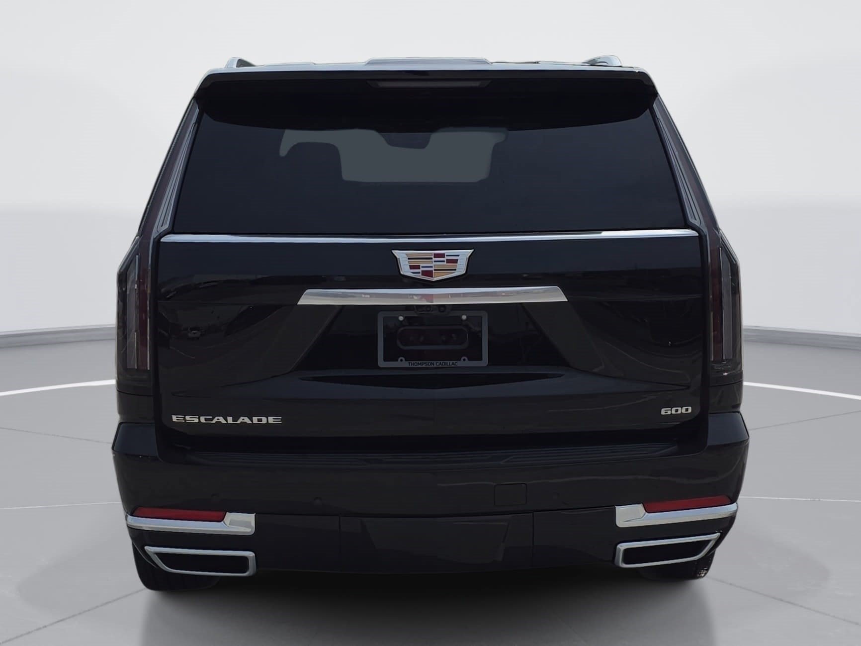 Used 2026 Cadillac Escalade Luxury w/ Touring Package AWD/4WD image 4