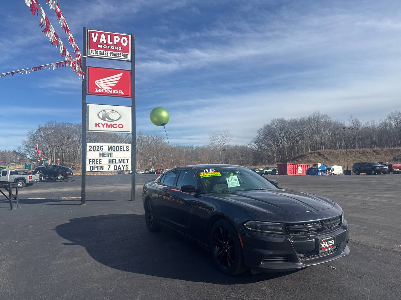 Used 2018 Dodge Charger SXT w/ Blacktop Package image 11