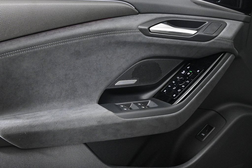New 2025 Audi S6 e-tron Prestige AWD/4WD image 6