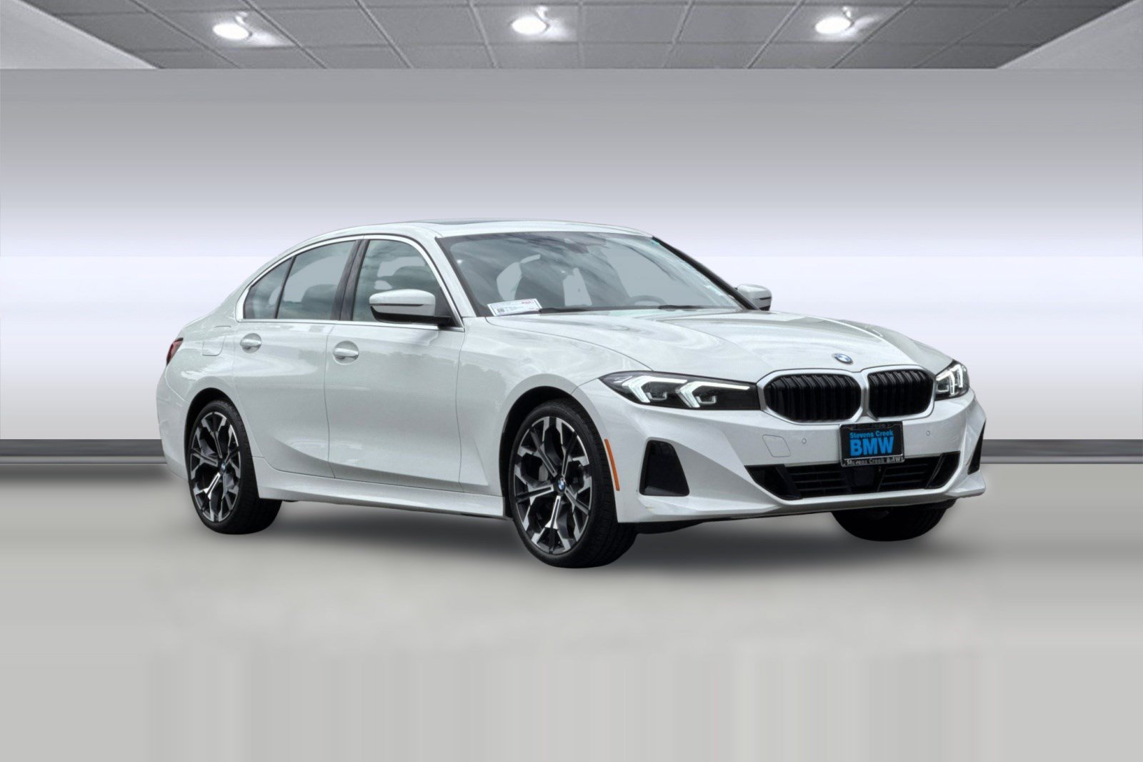 Certified 2025 BMW 330i Sedan w/ Convenience Package RWD image 7