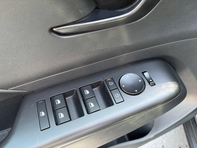Used 2025 Hyundai Kona SEL AWD/4WD image 18