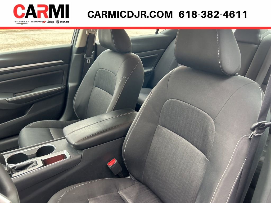 Used 2022 Nissan Altima 2.5 SV FWD image 9