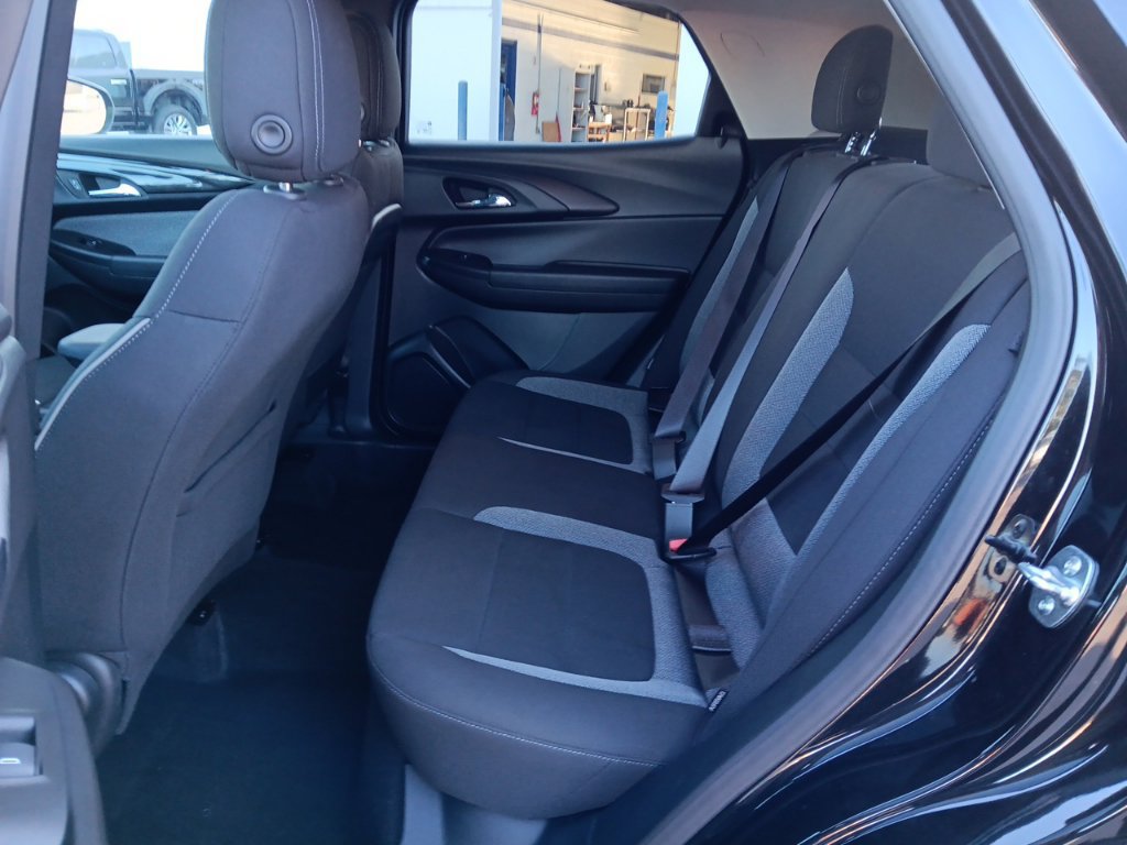 Used 2025 Chevrolet TrailBlazer LT AWD/4WD image 31