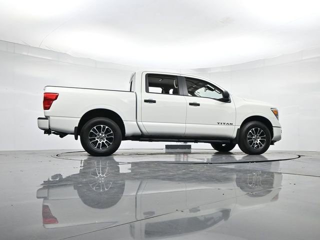 Used 2024 Nissan Titan SV w/ Accessory Utility Package image 32