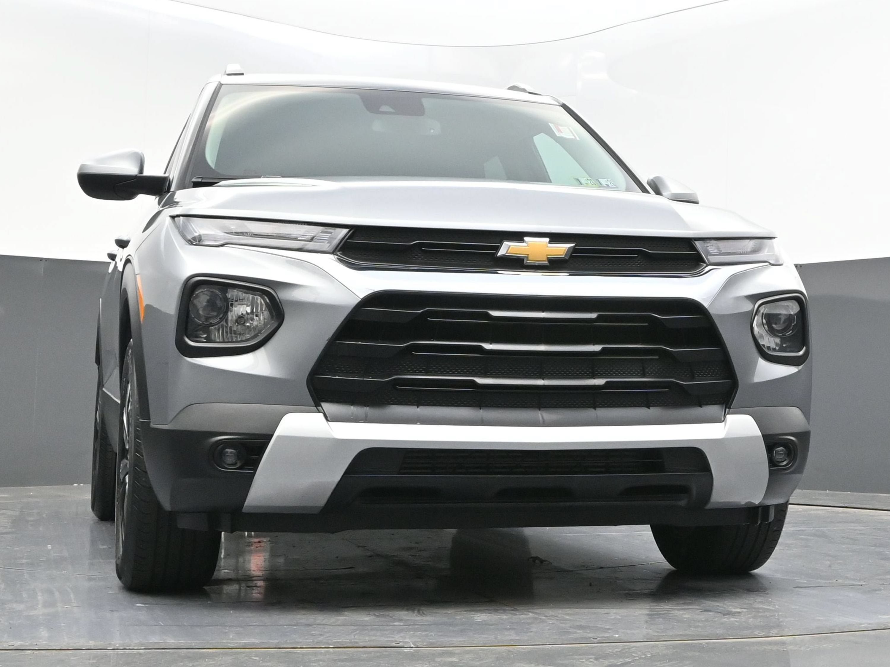 Certified 2023 Chevrolet TrailBlazer LT w/ Convenience Package FWD image 36