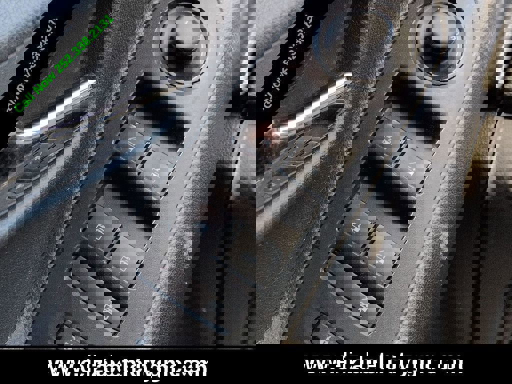 Used 2022 Chevrolet Trax LT w/ Driver Confidence Package image 20