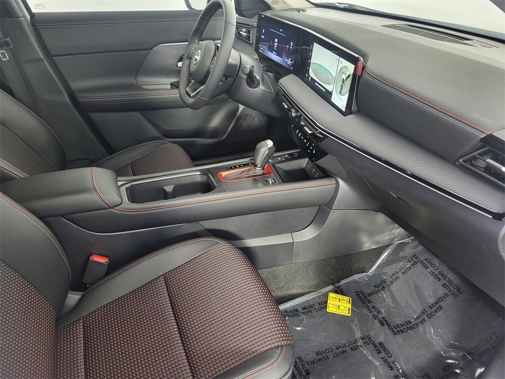 New 2025 Nissan Kicks SR w/ SR Premium Package image 22