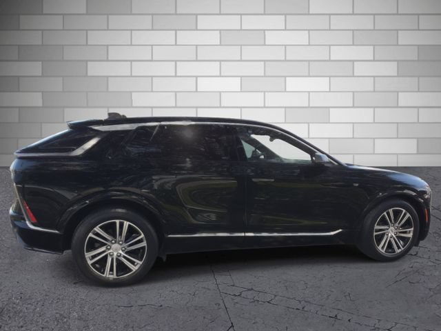 Certified 2024 Cadillac Lyriq Luxury RWD image 7