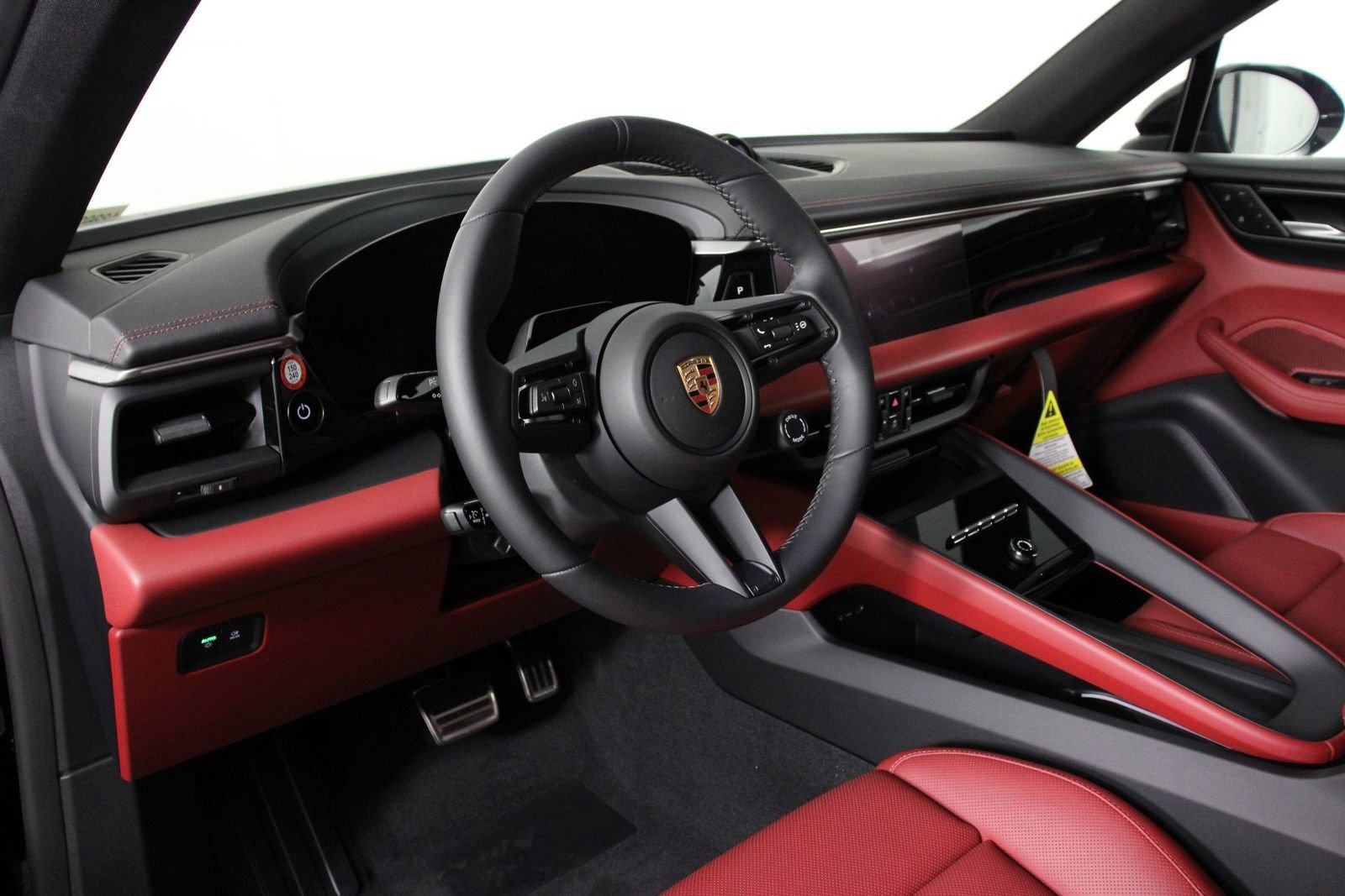 New 2026 Porsche Macan 4S Electric image 4