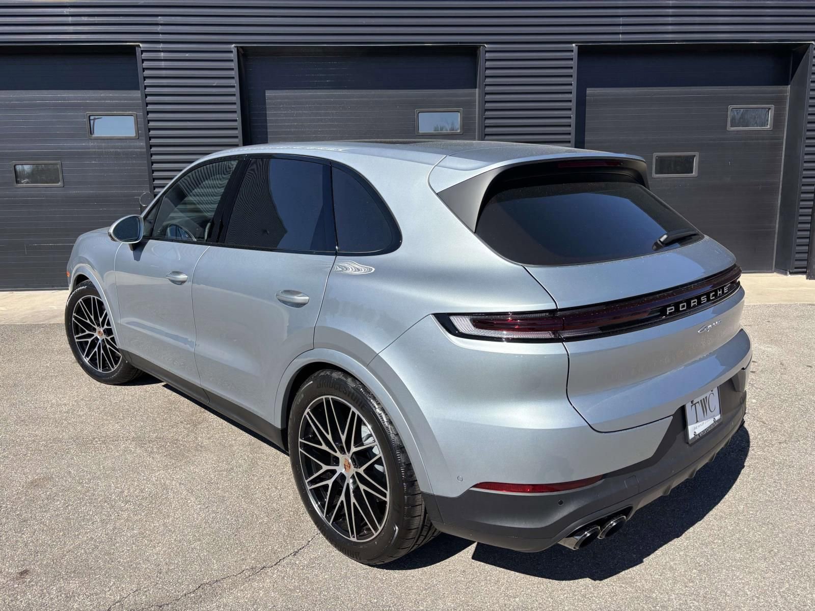 New 2026 Porsche Cayenne image 3
