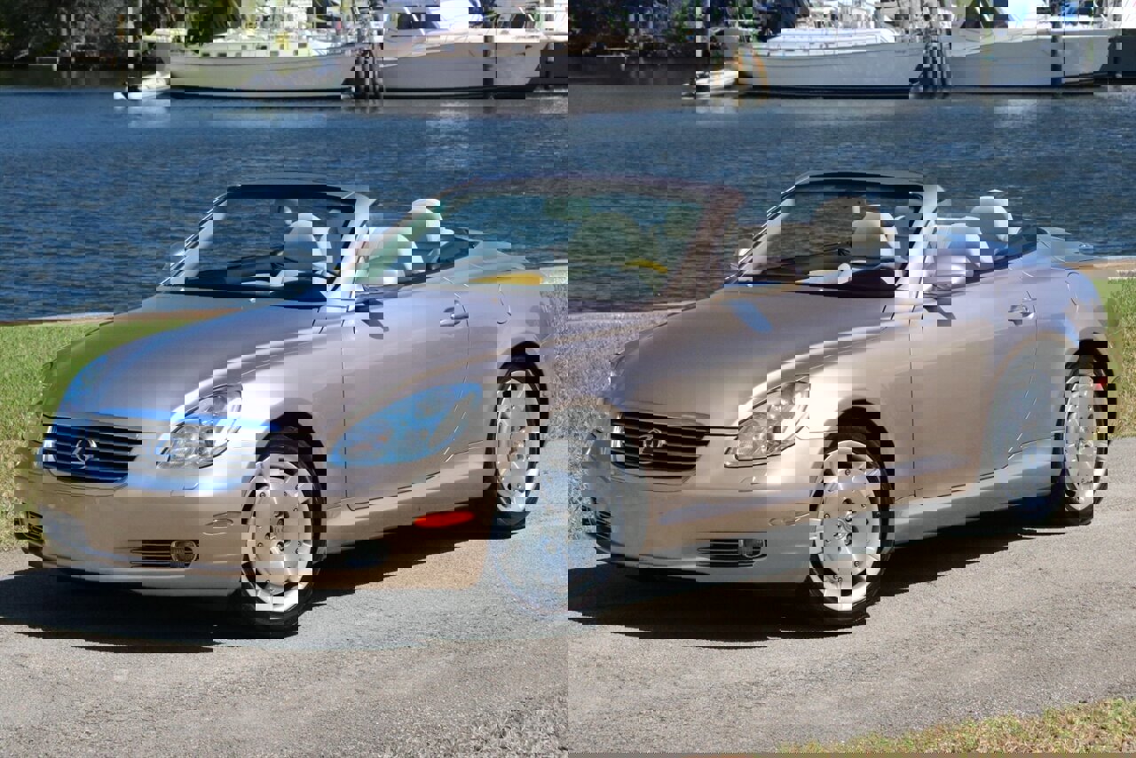 Used 2004 Lexus SC 430 Convertible image 1