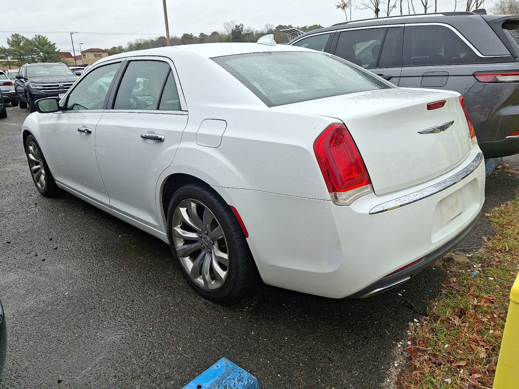 Used 2018 Chrysler 300 Limited image 5