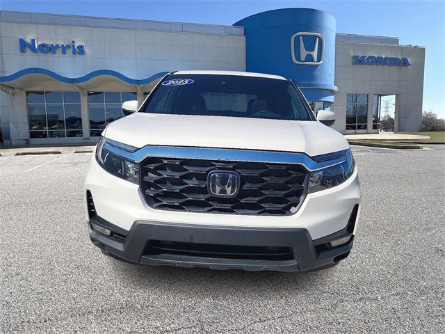 Used 2025 Honda Passport EX-L image 2