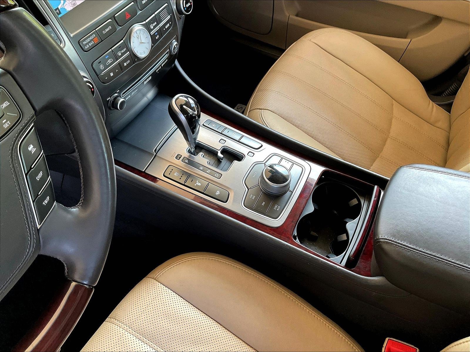 Used 2013 Hyundai Equus Ultimate RWD image 18