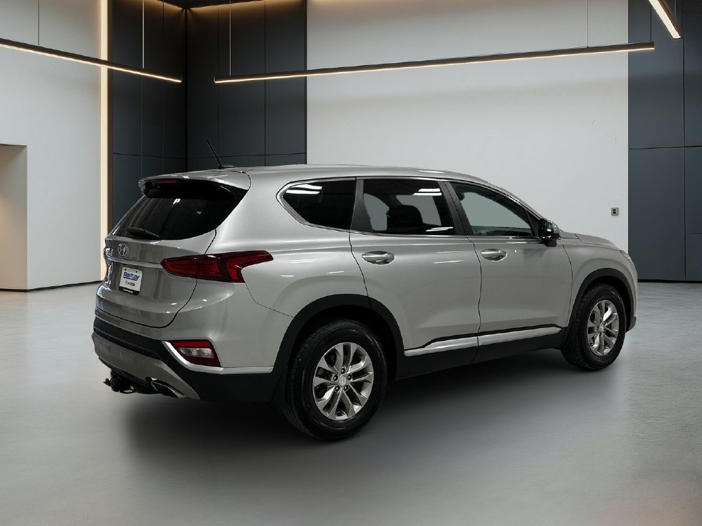 Used 2020 Hyundai Santa Fe SE FWD image 6
