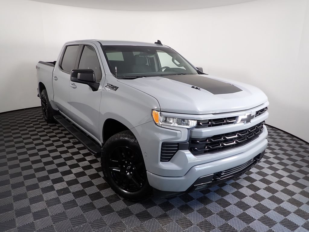 Used 2024 Chevrolet Silverado 1500 RST w/ Z71 Off-Road Package AWD/4WD image 8