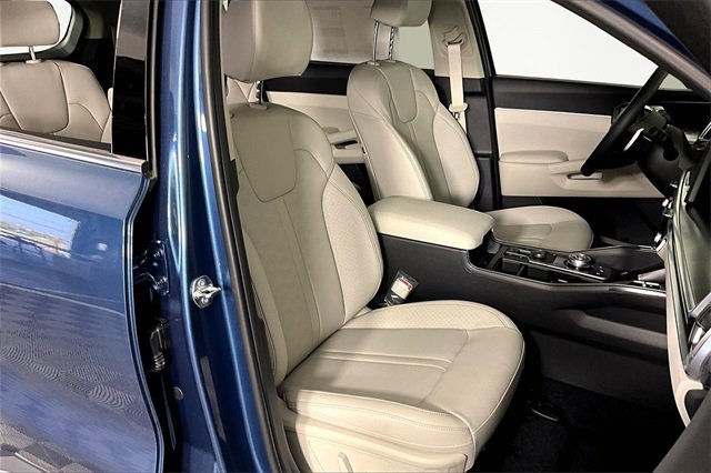 New 2025 Kia Sorento EX image 12