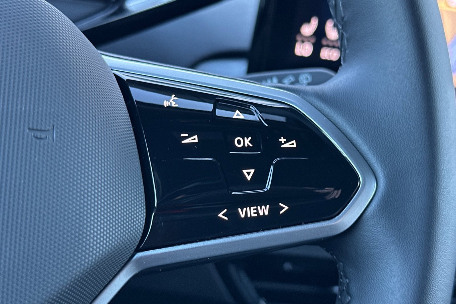 Used 2024 Volkswagen ID.4 2WD image 28