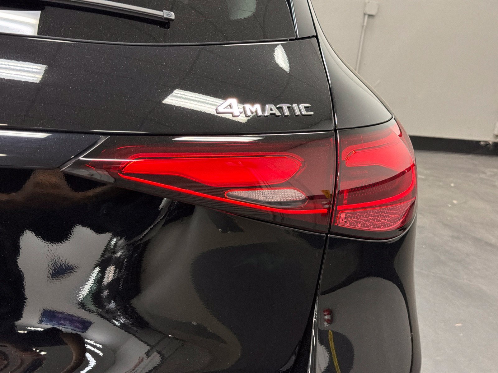 Certified 2025 Mercedes-Benz GLC 350e 4MATIC image 15