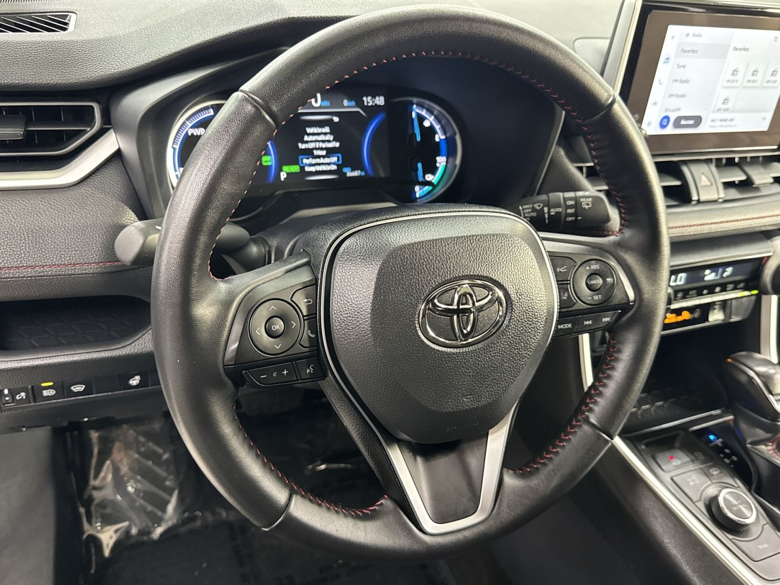 Used 2025 Toyota RAV4 SE w/ Weather & Moonroof Package AWD/4WD image 28