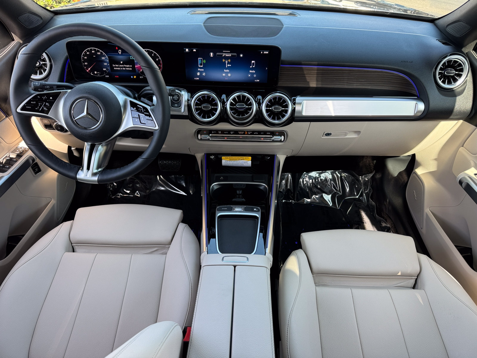 New 2026 Mercedes-Benz GLB 250 4MATIC image 4