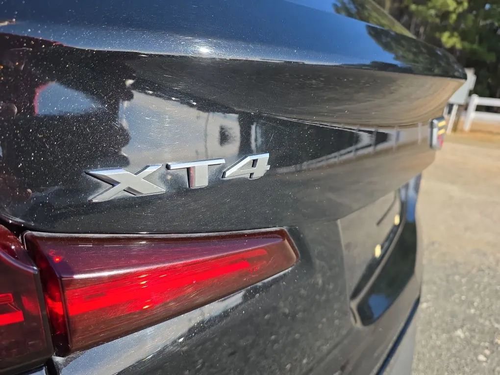 Used 2019 Cadillac XT4 Premium Luxury image 11