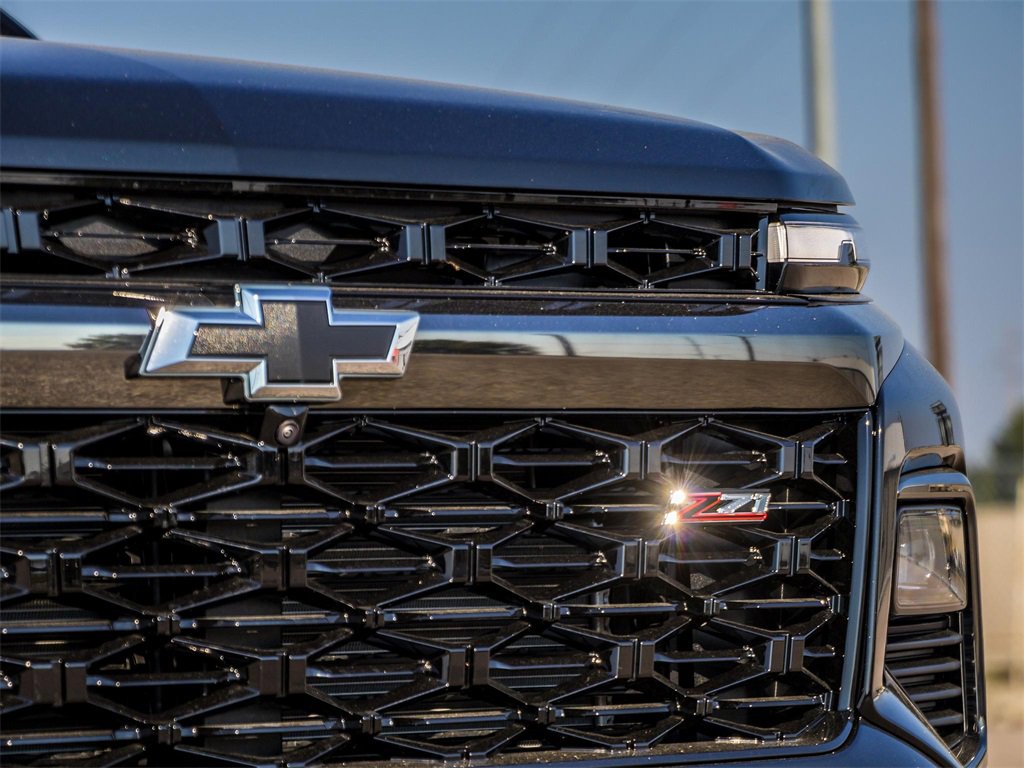 New 2026 Chevrolet Traverse Z71 w/ Enhanced Driving Package image 3