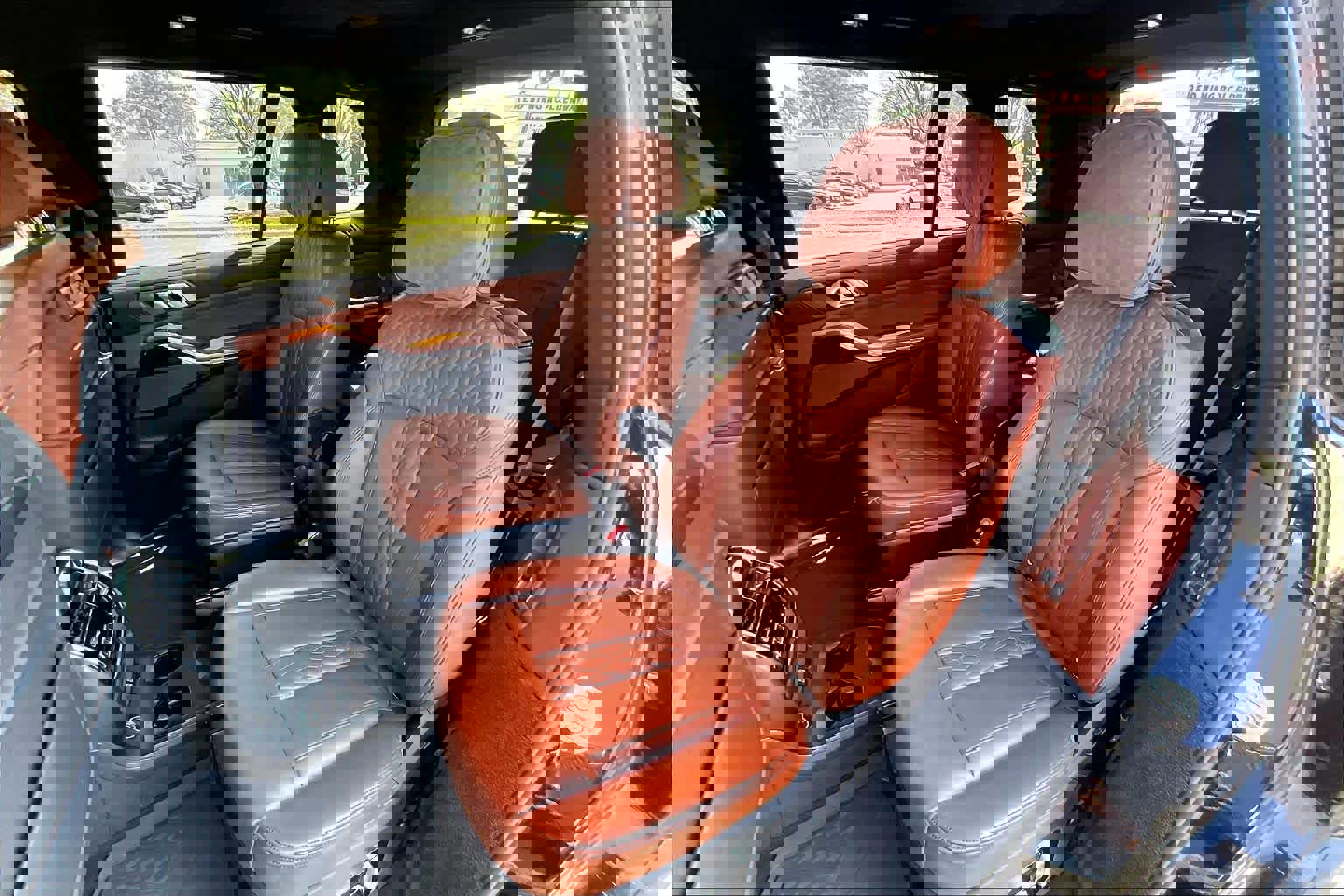 Used 2019 BMW X7 xDrive50i w/ M Sport Package image 21