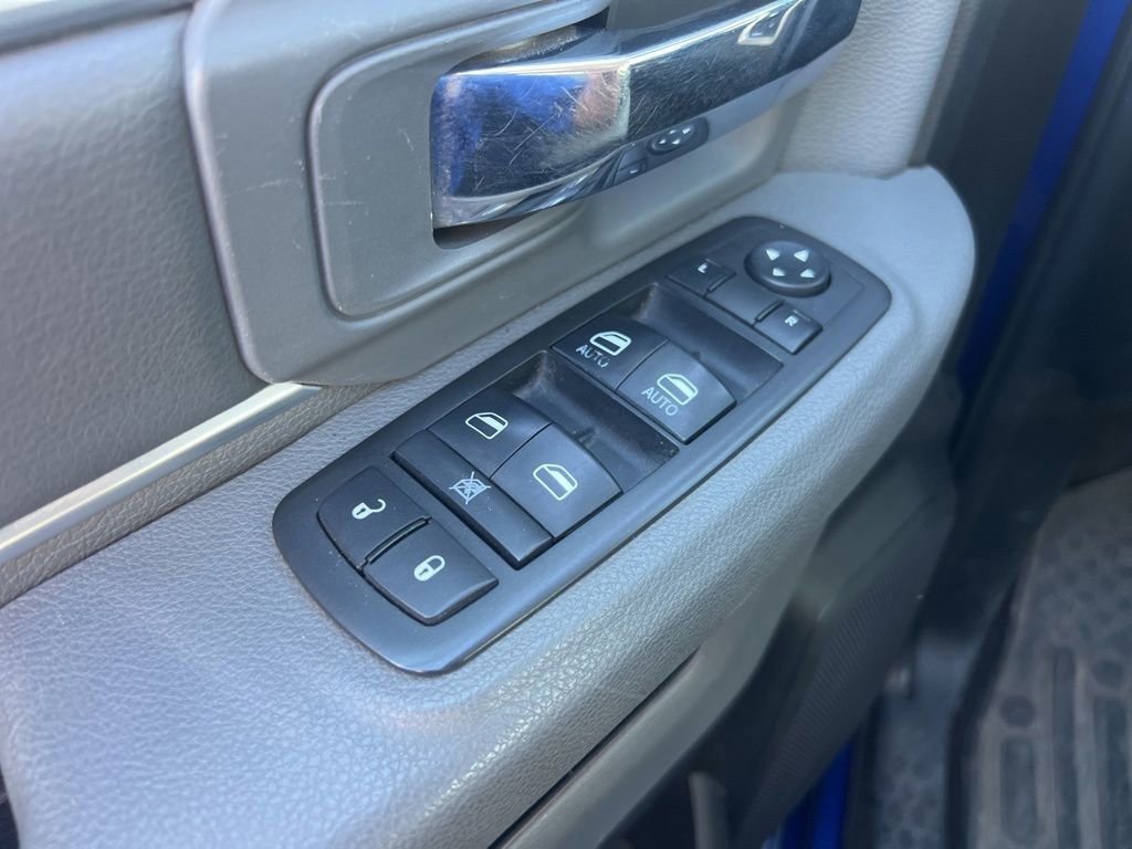 Used 2015 RAM 2500 SLT w/ Protection Group AWD/4WD image 17