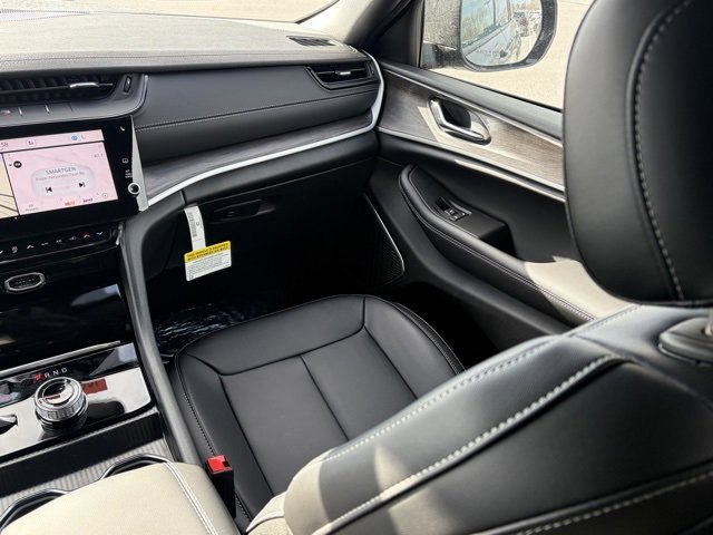 New 2026 Jeep Grand Cherokee Limited image 36