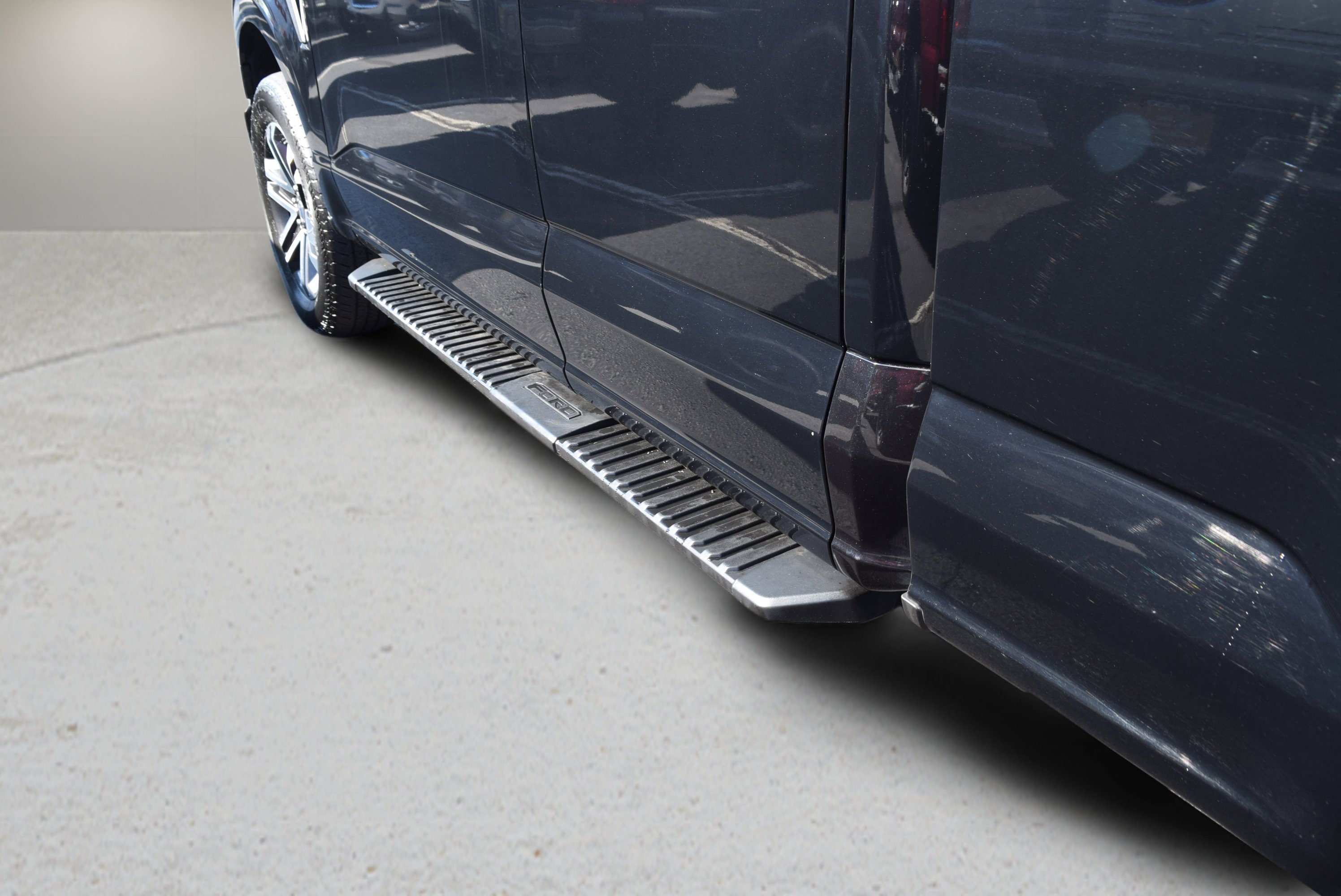 Used 2023 Ford F150 XL w/ STX Appearance Package image 9