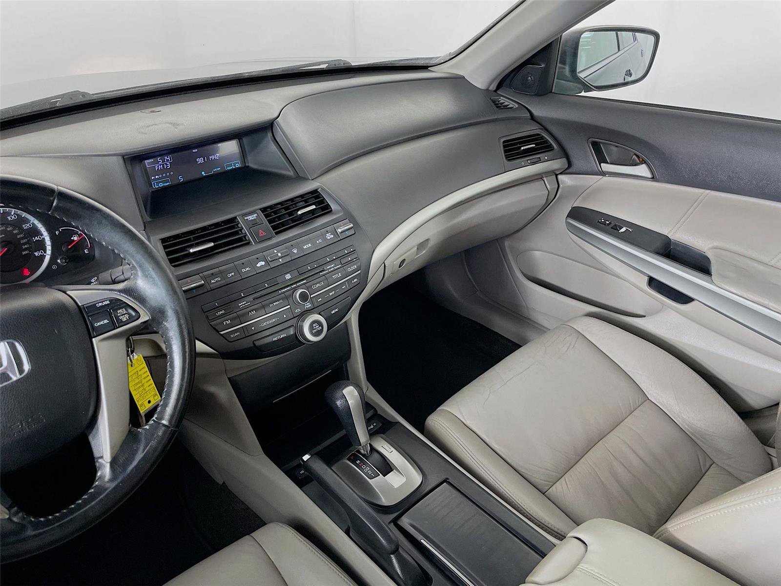 Used 2009 Honda Accord EX-L image 25