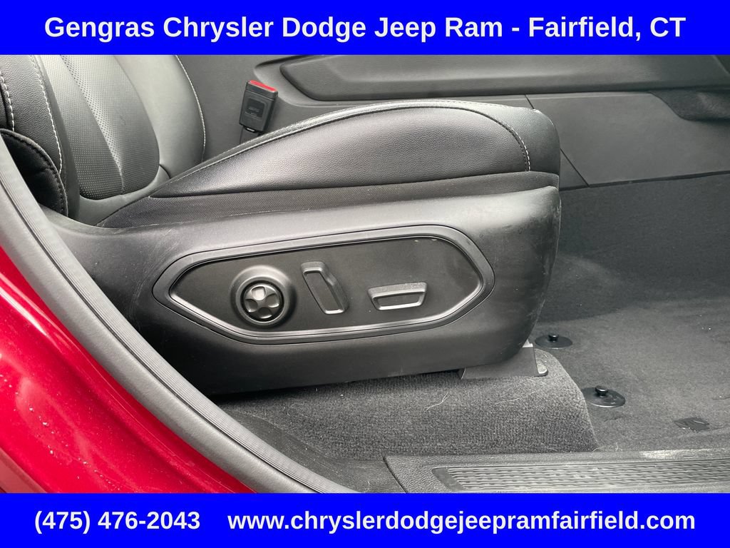Used 2023 Jeep Grand Cherokee Limited w/ Luxury Tech Group II AWD/4WD image 14