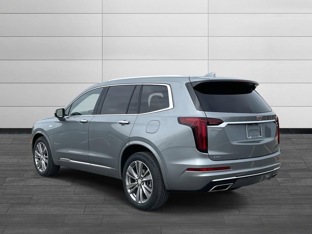 Certified 2023 Cadillac XT6 Premium Luxury image 3