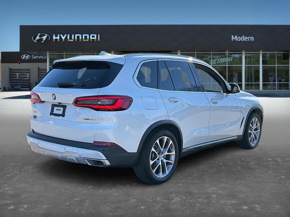 Used 2019 BMW X5 xDrive40i w/ Premium Package 2 image 4