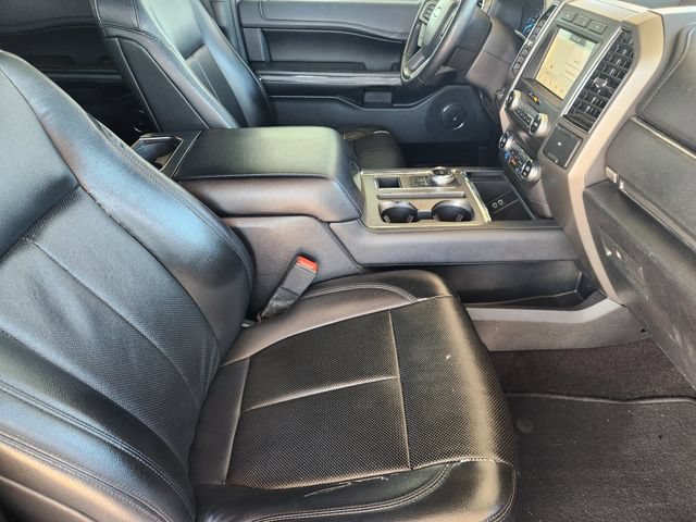Used 2019 Ford Expedition XLT w/ Equipment Group 202A RWD image 13