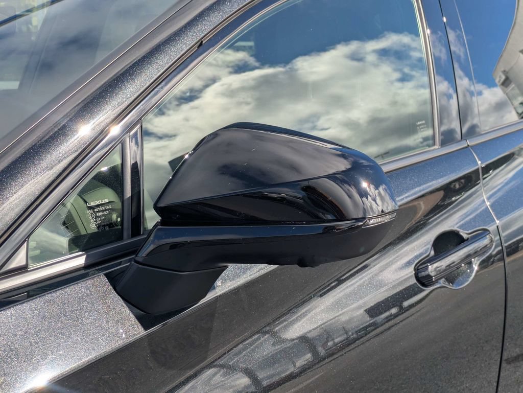 Used 2024 Lexus RZ 300e Premium w/ Accessory Package (Z1) FWD image 13