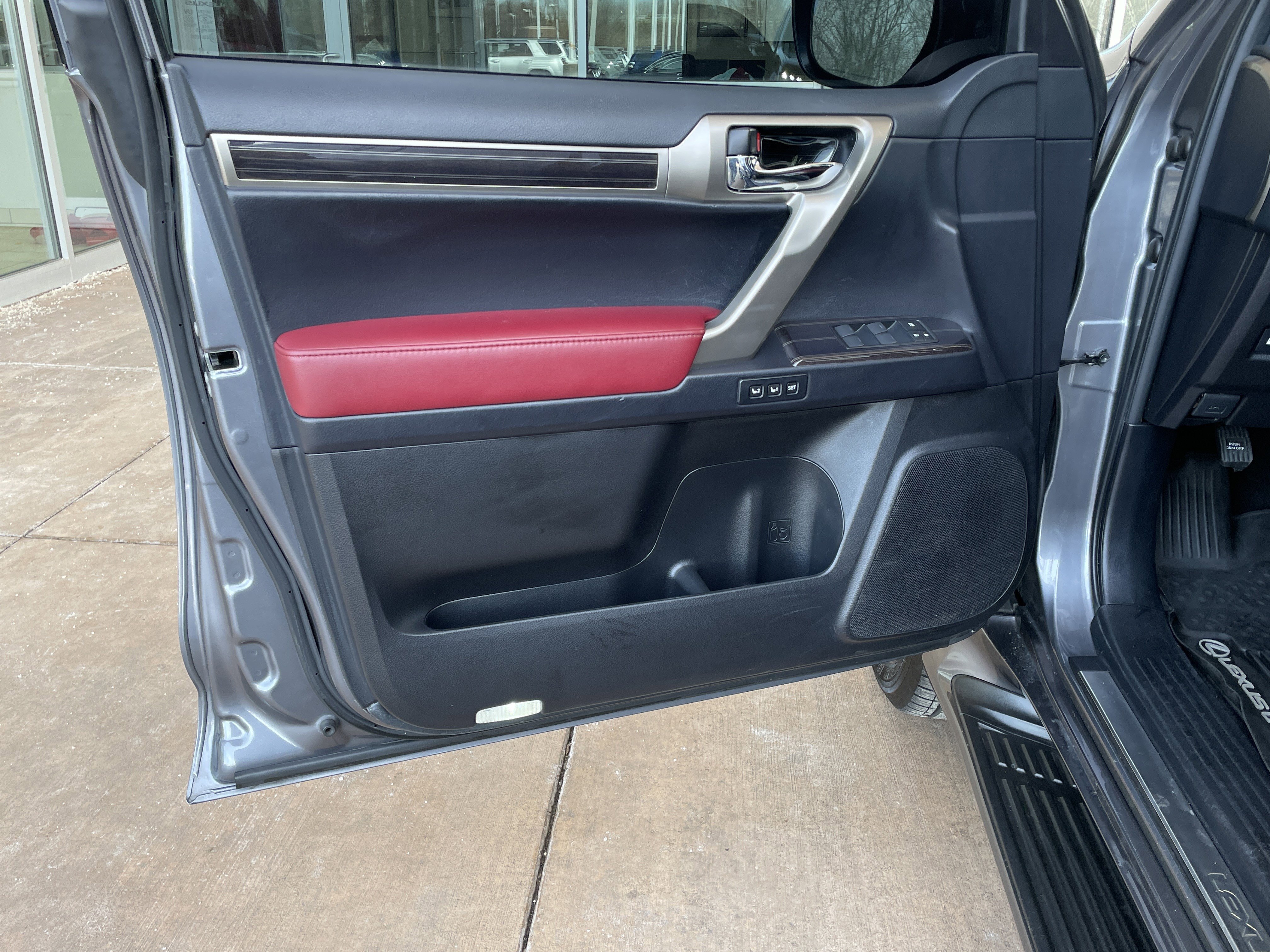 Used 2020 Lexus GX 460 Premium image 14